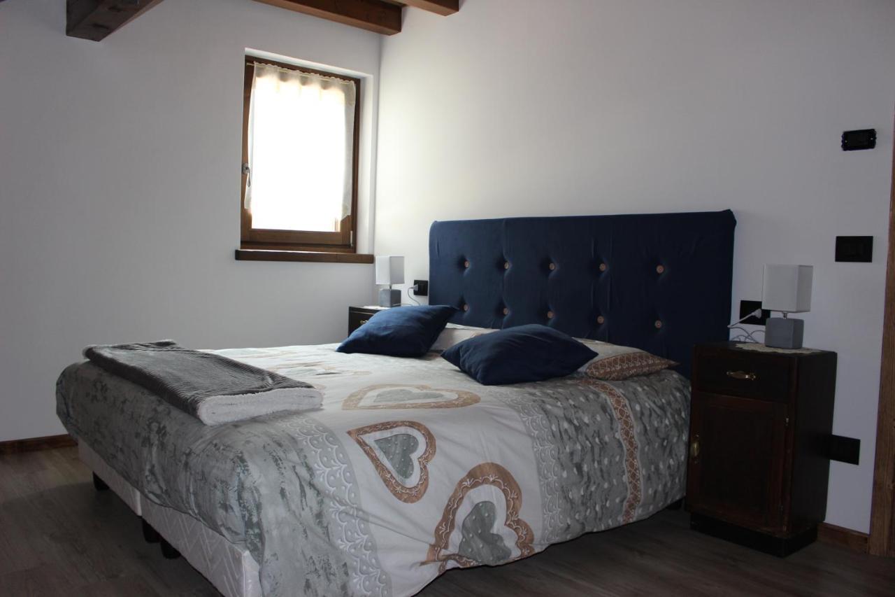 Durmi E Insumiasci Bed & Breakfast Forni Avoltri Exterior photo